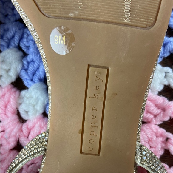 Copper Key Waltz Gold Rhinestone Glitter Shimmer Bedazzled Strappy Sandals Heels - Picture 13 of 15